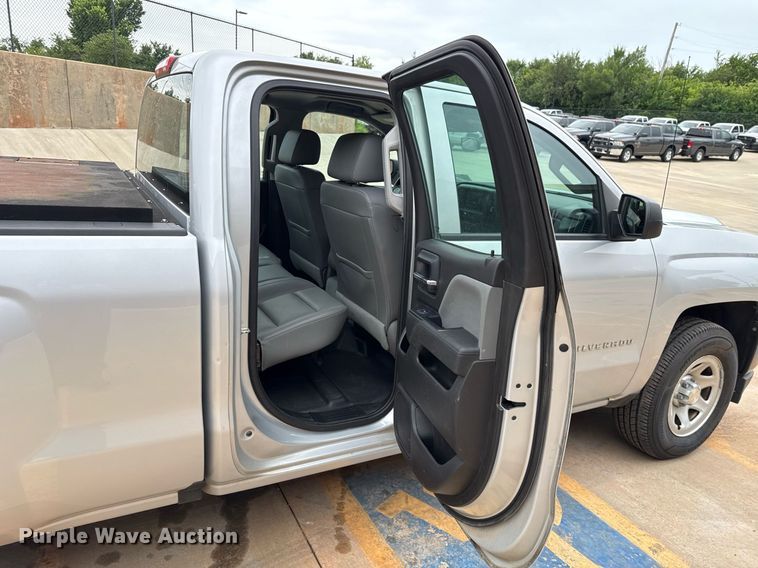 image for item DT6664 2016 Chevrolet Silverado 1500 Double Cab pickup truck