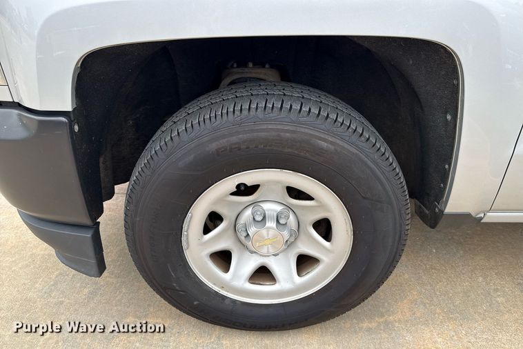 image for item DT6664 2016 Chevrolet Silverado 1500 Double Cab pickup truck