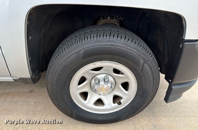 image for item DT6664 2016 Chevrolet Silverado 1500 Double Cab pickup truck