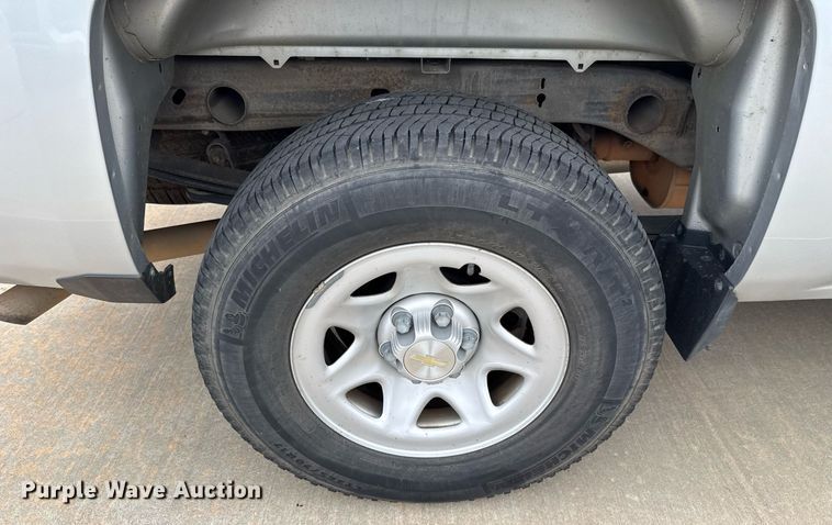 image for item DT6664 2016 Chevrolet Silverado 1500 Double Cab pickup truck