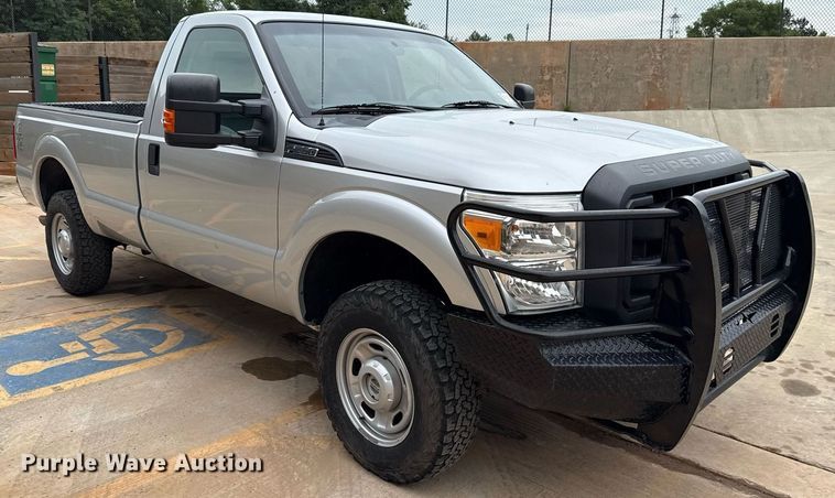 image for item DT6665 2013 Ford F250 Super Duty pickup truck