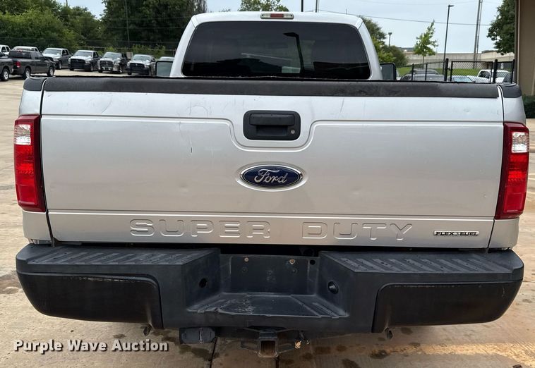 image for item DT6665 2013 Ford F250 Super Duty pickup truck
