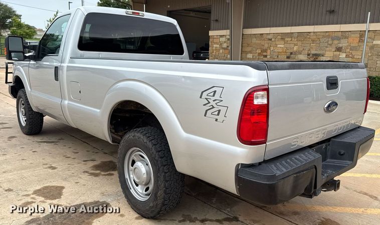 image for item DT6665 2013 Ford F250 Super Duty pickup truck