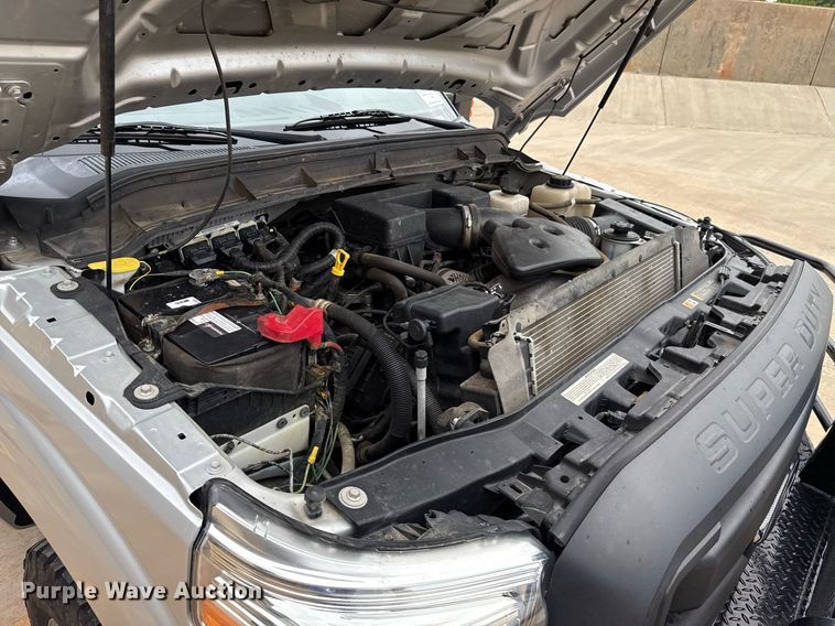 image for item DT6665 2013 Ford F250 Super Duty pickup truck