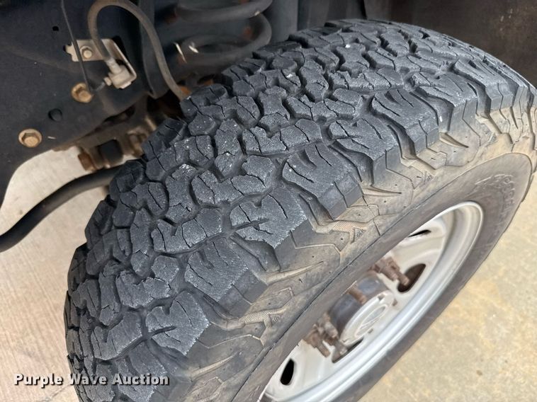 image for item DT6665 2013 Ford F250 Super Duty pickup truck