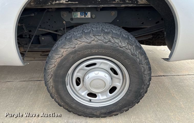 image for item DT6665 2013 Ford F250 Super Duty pickup truck