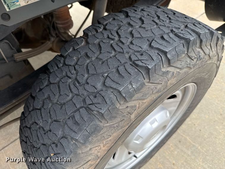 image for item DT6665 2013 Ford F250 Super Duty pickup truck