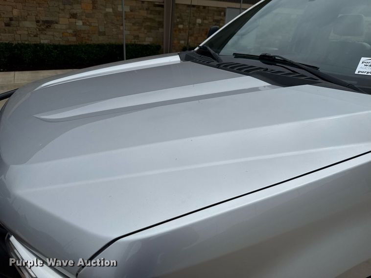 image for item DT6666 2019 Ford F350 Super Duty XL pickup truck