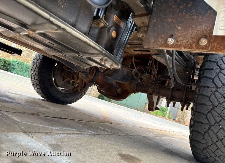 image for item DT6666 2019 Ford F350 Super Duty XL pickup truck