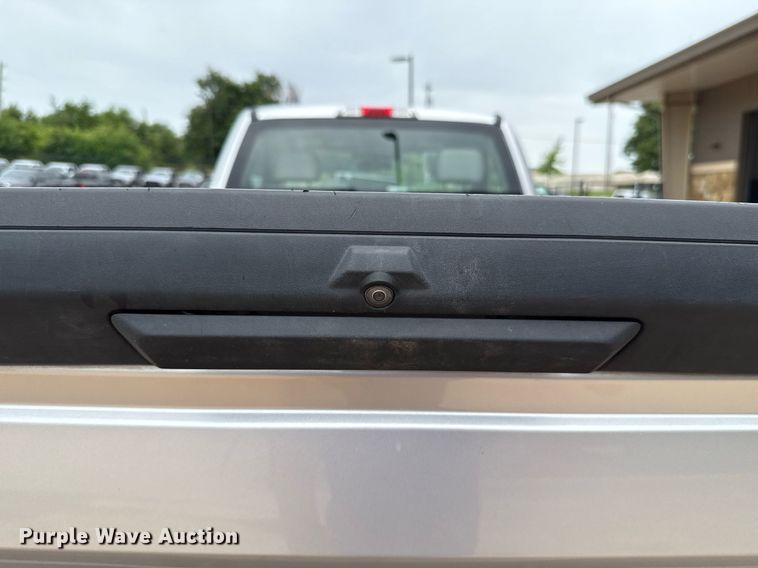 image for item DT6666 2019 Ford F350 Super Duty XL pickup truck