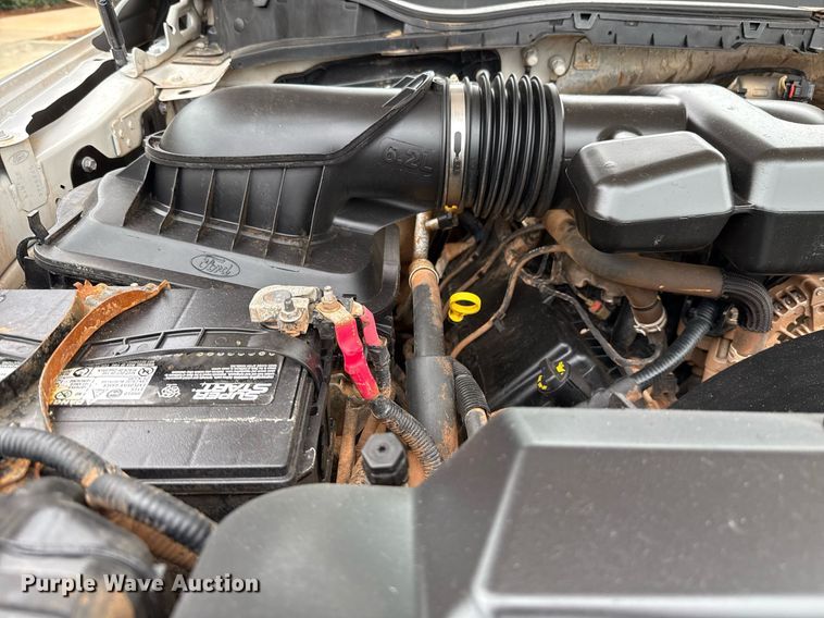 image for item DT6666 2019 Ford F350 Super Duty XL pickup truck