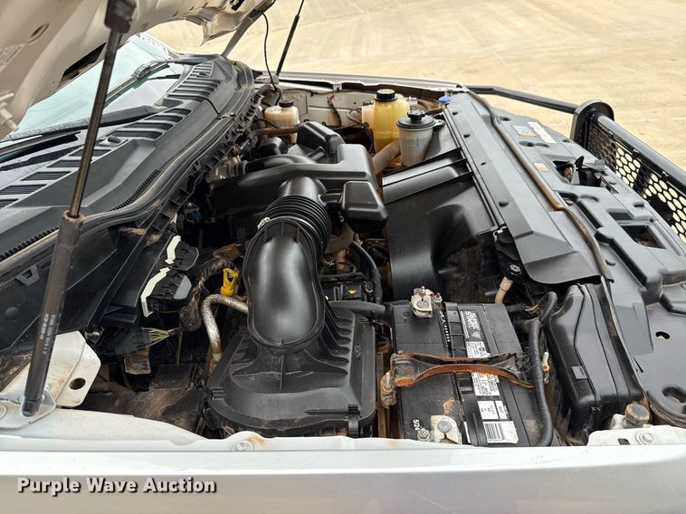 image for item DT6666 2019 Ford F350 Super Duty XL pickup truck