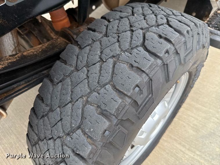 image for item DT6666 2019 Ford F350 Super Duty XL pickup truck