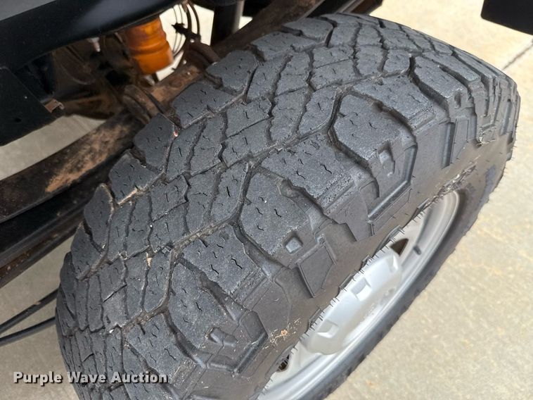 image for item DT6666 2019 Ford F350 Super Duty XL pickup truck