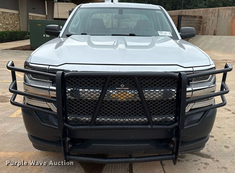 image for item DT6667 2018 Chevrolet Silverado 1500 Crew Cab pickup truck