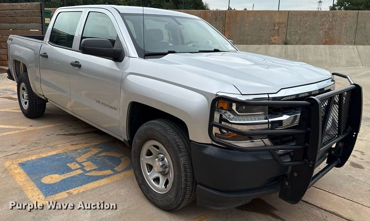 image for item DT6667 2018 Chevrolet Silverado 1500 Crew Cab pickup truck