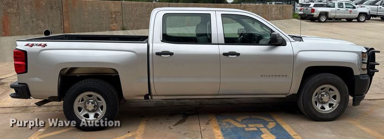 image for item DT6667 2018 Chevrolet Silverado 1500 Crew Cab pickup truck