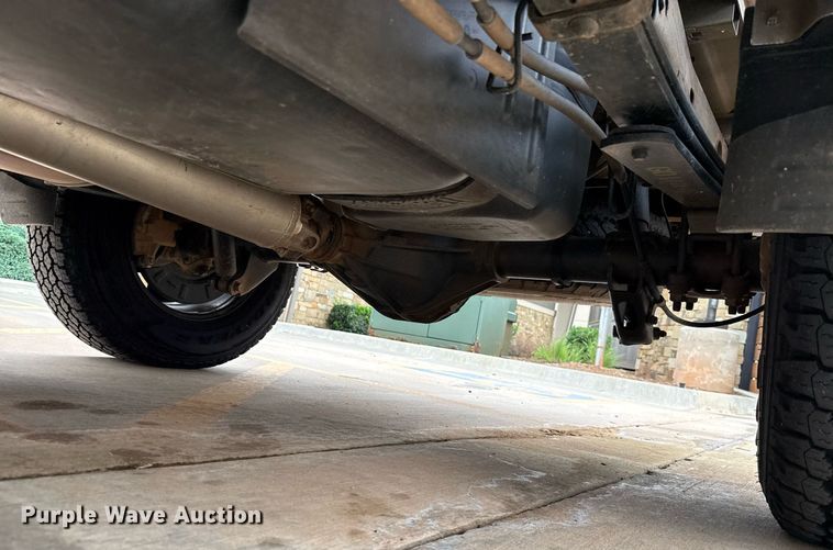 image for item DT6667 2018 Chevrolet Silverado 1500 Crew Cab pickup truck