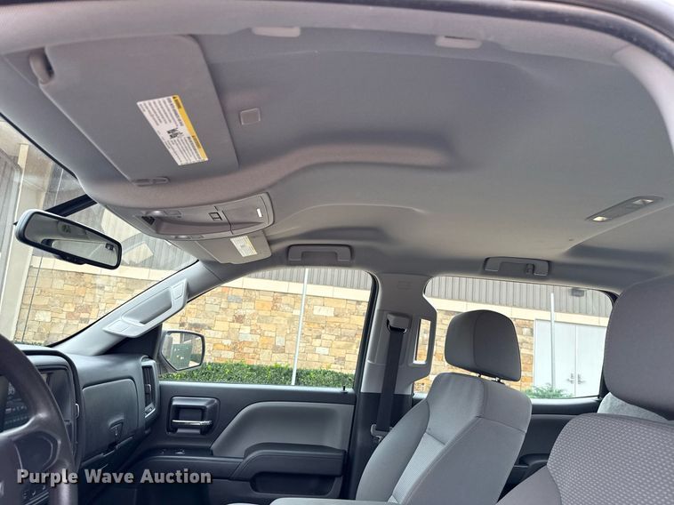 image for item DT6667 2018 Chevrolet Silverado 1500 Crew Cab pickup truck