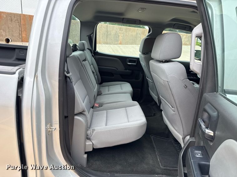 image for item DT6667 2018 Chevrolet Silverado 1500 Crew Cab pickup truck