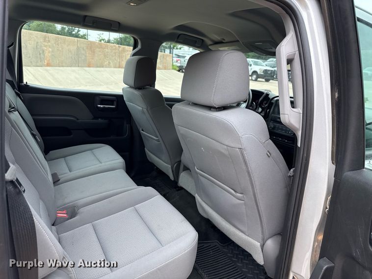 image for item DT6667 2018 Chevrolet Silverado 1500 Crew Cab pickup truck