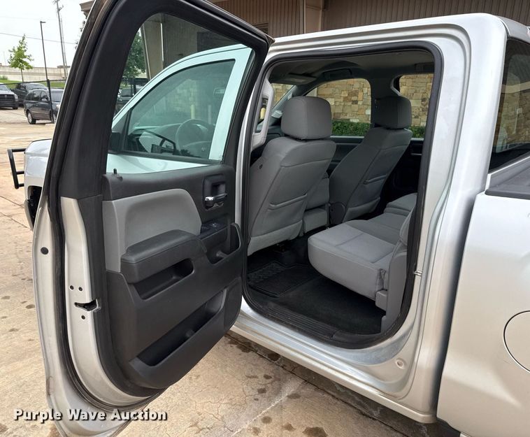 image for item DT6667 2018 Chevrolet Silverado 1500 Crew Cab pickup truck