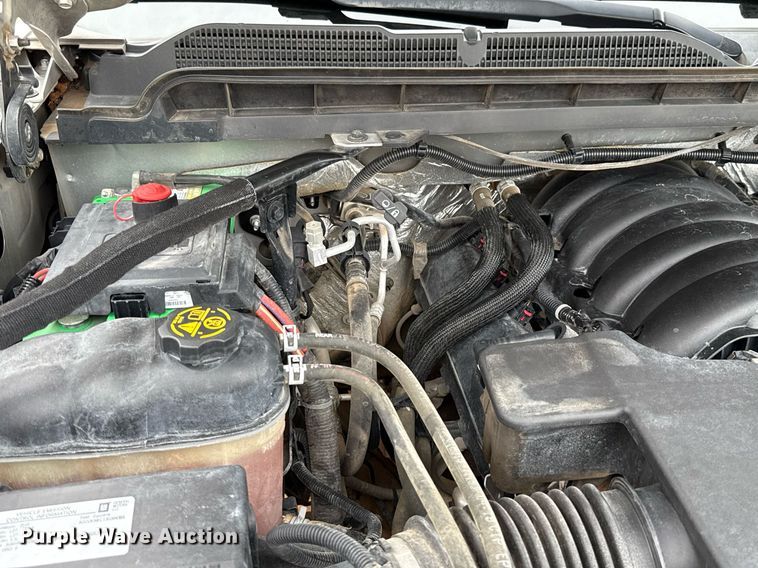 image for item DT6667 2018 Chevrolet Silverado 1500 Crew Cab pickup truck