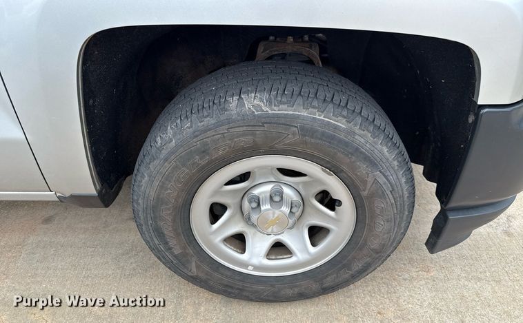 image for item DT6667 2018 Chevrolet Silverado 1500 Crew Cab pickup truck