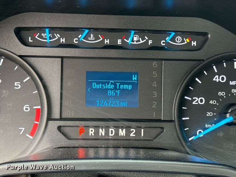 image for item DT6668 2017 Ford F250 Super Duty XL pickup truck