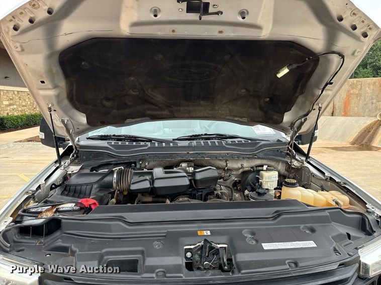 image for item DT6668 2017 Ford F250 Super Duty XL pickup truck