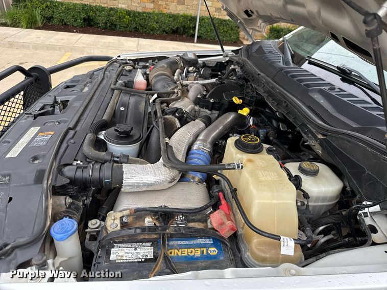 image for item DT6669 2018 Ford F350 Super Duty XL pickup truck