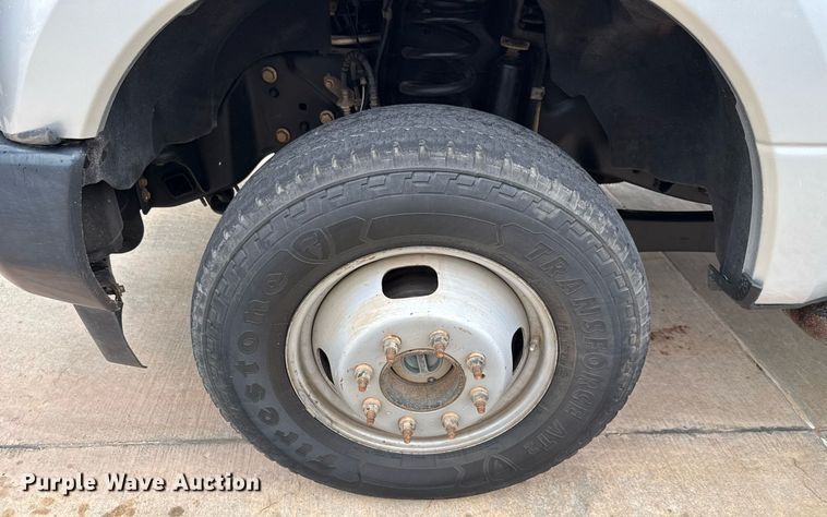 image for item DT6669 2018 Ford F350 Super Duty XL pickup truck