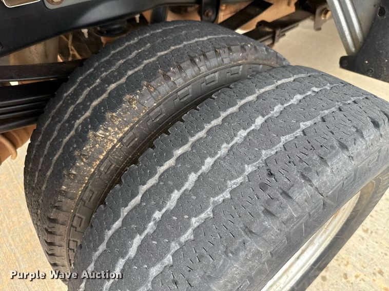 image for item DT6669 2018 Ford F350 Super Duty XL pickup truck