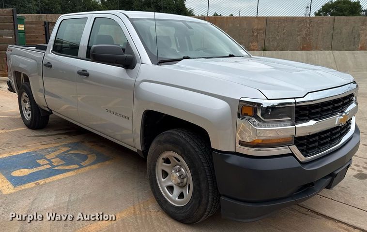 image for item DT6670 2017 Chevrolet Silverado 1500 Crew Cab pickup truck