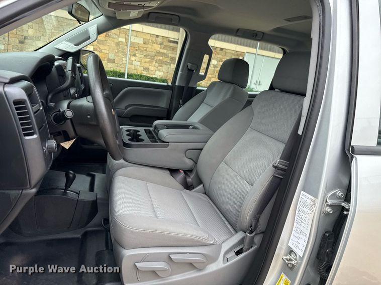 image for item DT6670 2017 Chevrolet Silverado 1500 Crew Cab pickup truck