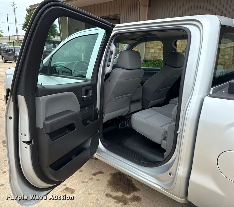 image for item DT6670 2017 Chevrolet Silverado 1500 Crew Cab pickup truck