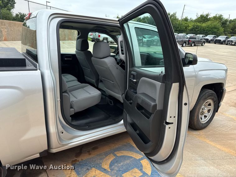 image for item DT6670 2017 Chevrolet Silverado 1500 Crew Cab pickup truck