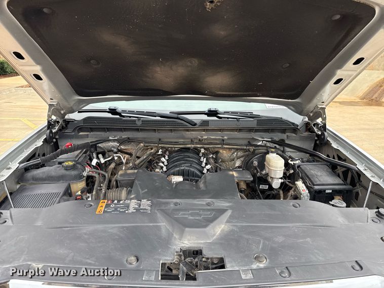 image for item DT6670 2017 Chevrolet Silverado 1500 Crew Cab pickup truck