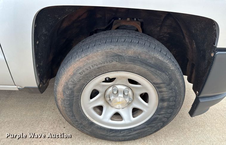 image for item DT6670 2017 Chevrolet Silverado 1500 Crew Cab pickup truck