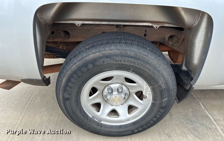 image for item DT6670 2017 Chevrolet Silverado 1500 Crew Cab pickup truck