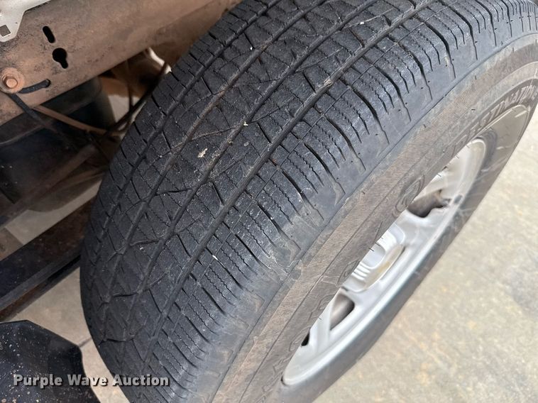 image for item DT6670 2017 Chevrolet Silverado 1500 Crew Cab pickup truck