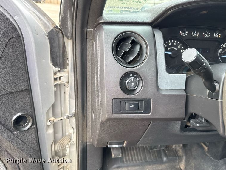 image for item DT6671 2012 Ford F150 SuperCab pickup truck