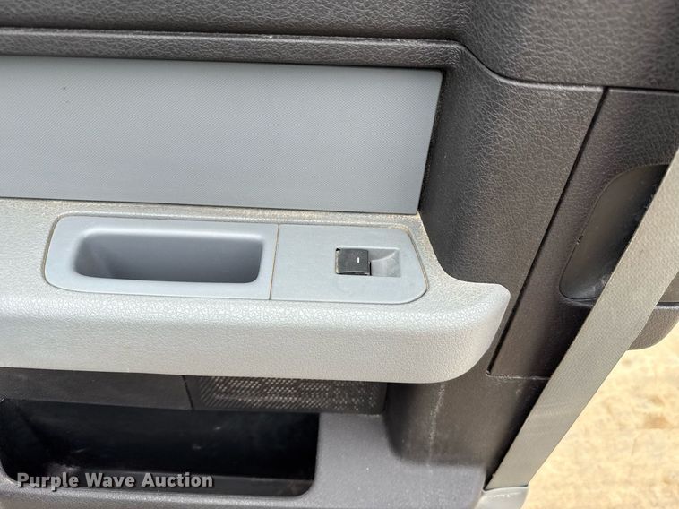 image for item DT6671 2012 Ford F150 SuperCab pickup truck