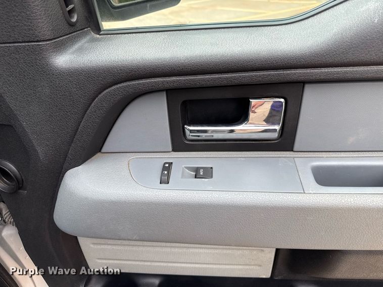 image for item DT6671 2012 Ford F150 SuperCab pickup truck