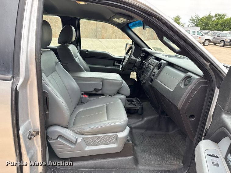 image for item DT6671 2012 Ford F150 SuperCab pickup truck