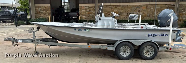 image for item DT6673 2006 Blue Wave 190 Classic boat