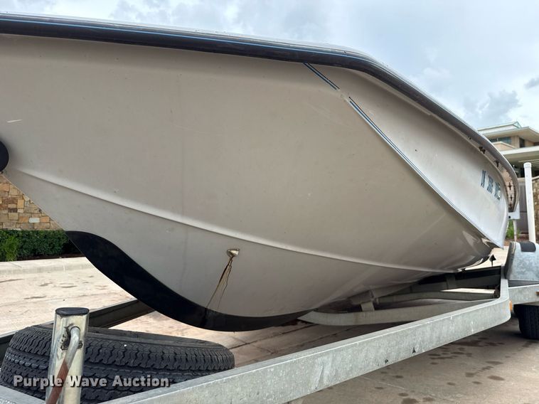 image for item DT6673 2006 Blue Wave 190 Classic boat