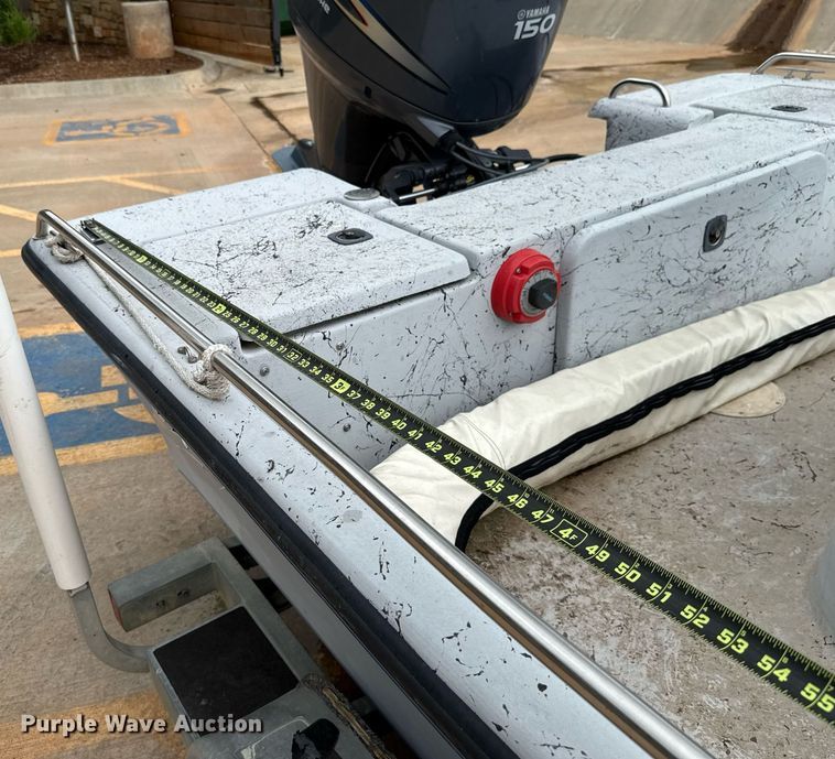 image for item DT6673 2006 Blue Wave 190 Classic boat