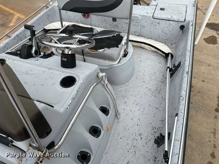 image for item DT6673 2006 Blue Wave 190 Classic boat