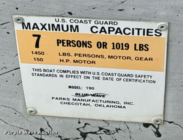 image for item DT6673 2006 Blue Wave 190 Classic boat